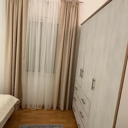 Apartament Lolo *