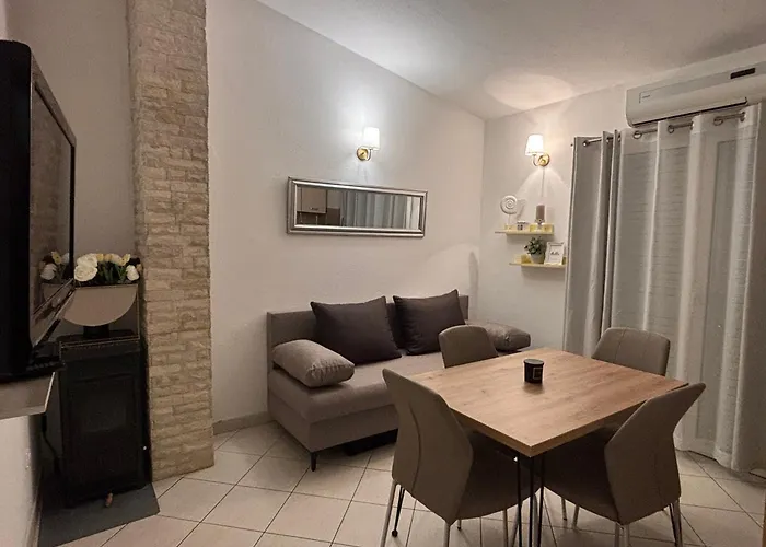 Lolo * Privlaka (Zadar)